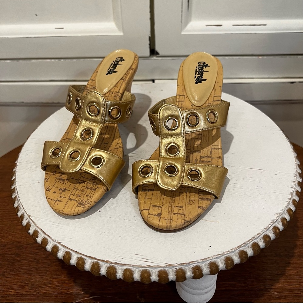Cinderella of Boston Gold Grommeted Cork Wedge Heels.  Size 3.